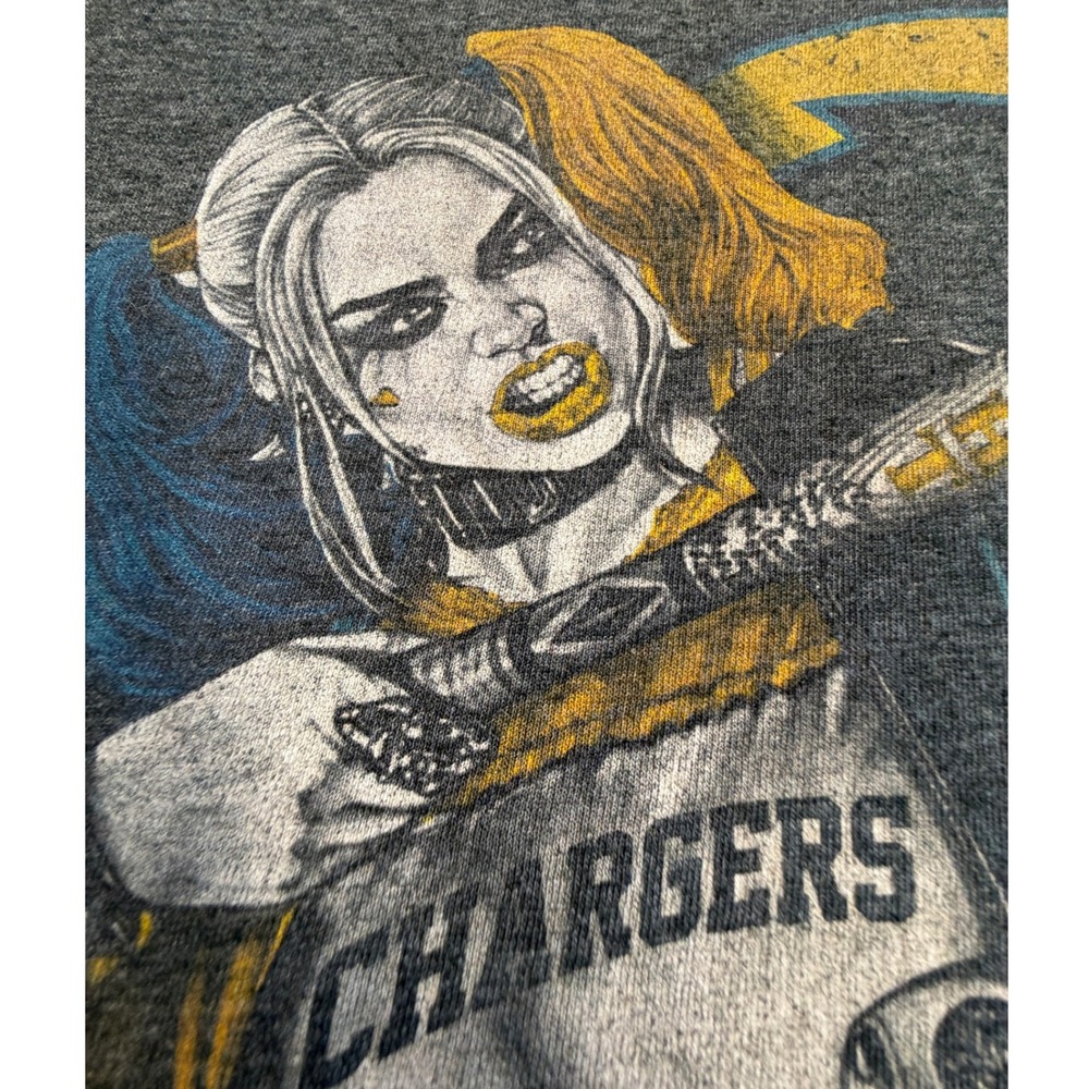 DC Comics Harley Quinn Los Angeles Chargers Mens L Gray Excellent Graphic Tee